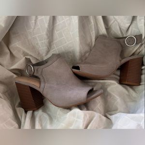 Super comfy. Open toe booties. Size 10